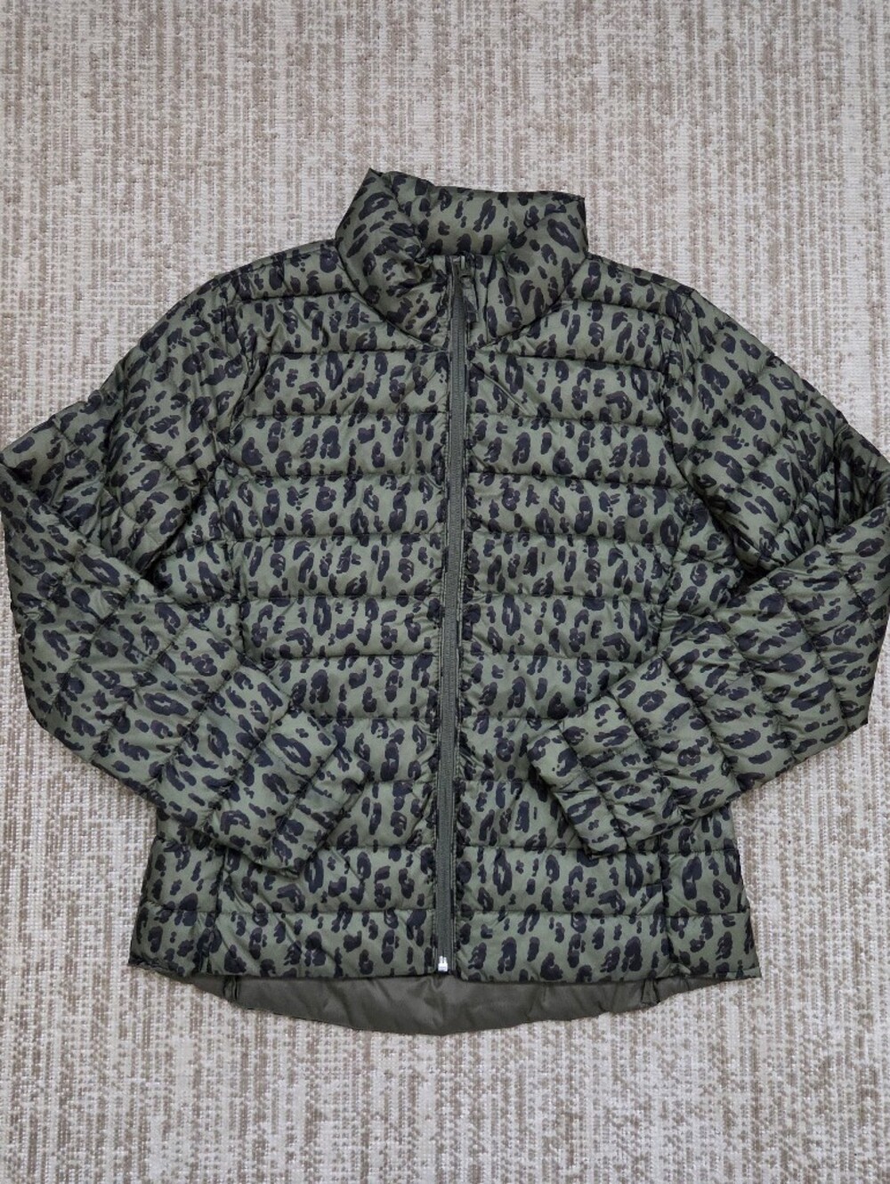 Old Navy Active Olive Green Leopard Print Lightweight Puffer Jacket